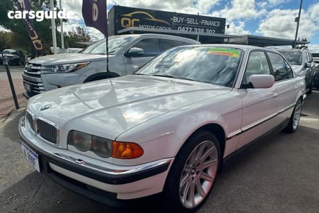 White 2000 BMW 7 Series Sedan 35IL E38
