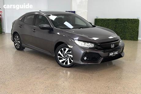 Silver 2017 Honda Civic Hatchback Vti-S