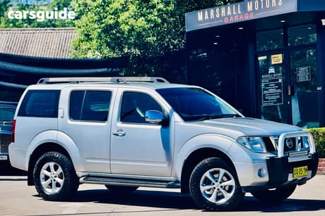 Silver 2008 Nissan Pathfinder Wagon St-L (4X4)