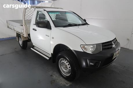 White 2014 Mitsubishi Triton Cab Chassis Gl