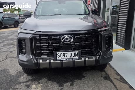 Grey 2025 LDV D90 Wagon Executive (2Wd)