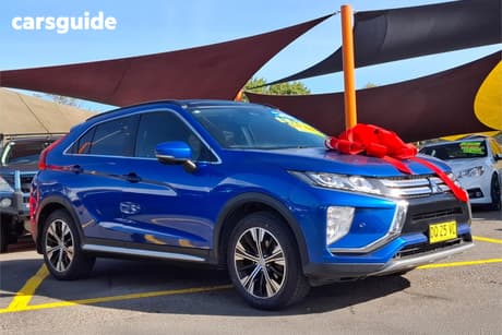 Blue 2017 Mitsubishi Eclipse Cross Wagon Exceed (2Wd)