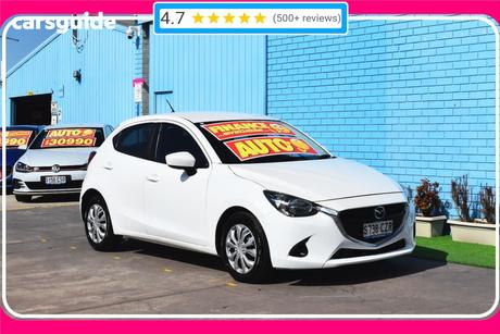 White 2015 Mazda 2 Hatchback Neo
