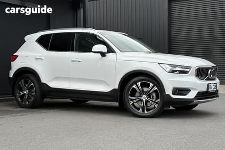 White 2020 Volvo XC40 Wagon T4 Inscription (Awd)