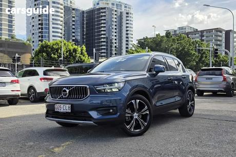 Blue 2021 Volvo XC40 Wagon T4 Inscription (Awd)