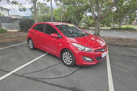 Red 2013 Hyundai I30 Hatchback Active 1.6 Crdi