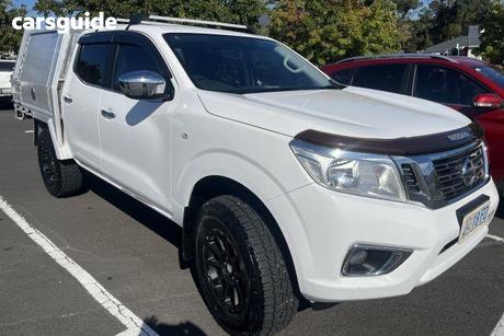 White 2019 Nissan Navara Ute Tray