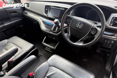 White 2017 Honda Odyssey Wagon Vti-L