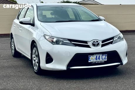 White 2014 Toyota Corolla Hatchback Ascent