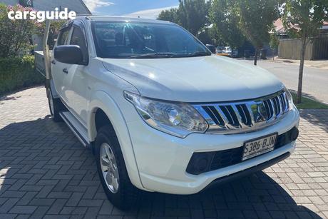 White 2015 Mitsubishi Triton Dual Cab Utility Glx (4X4)