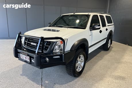 White 2011 Isuzu D-MAX Crew Cab Utility Ls-M (4X4)