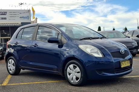 Blue 2007 Toyota Yaris Hatchback Yr