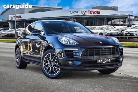 Black 2018 Porsche Macan Wagon S