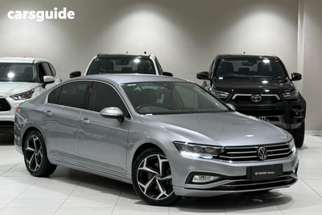 Silver 2021 Volkswagen Passat Sedan 140Tsi Business