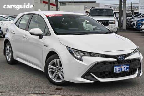 White 2020 Toyota Corolla Hatchback Ascent Sport (Hybrid)