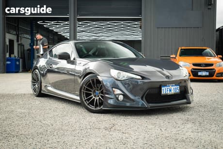 Grey 2013 Toyota 86 Coupe Gts