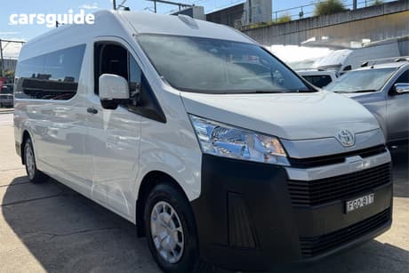 White 2024 Toyota HiAce Bus Slwb Commuter (12 Seats)