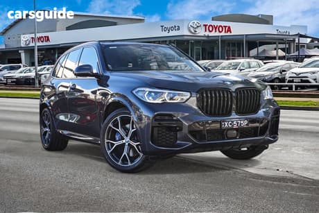Grey 2022 BMW X5 Wagon Xdrive30D M Sport