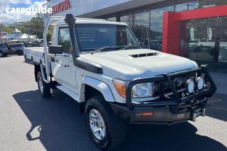 White 2019 Toyota Landcruiser Cab Chassis Gxl (4X4)