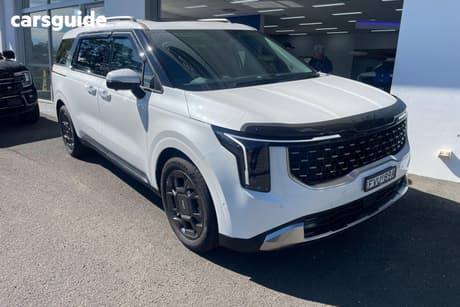 White 2025 Kia Carnival Wagon Gt-Line Hev