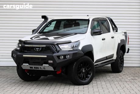 White 2022 Toyota Hilux Double Cab Pick Up Rugged X (4X4)