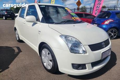 White 2008 Suzuki Swift Hatchback S