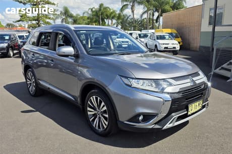 Grey 2018 Mitsubishi Outlander Wagon Ls 7 Seat (Awd)