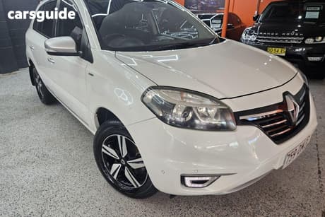 White 2016 Renault Koleos Wagon Bose Se (4X2)