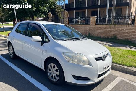 White 2007 Toyota Corolla Hatchback Ascent
