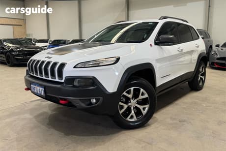White 2014 Jeep Cherokee SUV TRAILHAWK