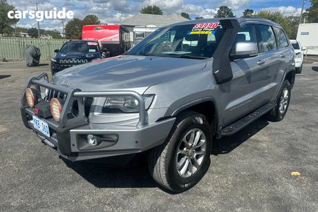 Silver 2014 Jeep Grand Cherokee Wagon Laredo (4X4)