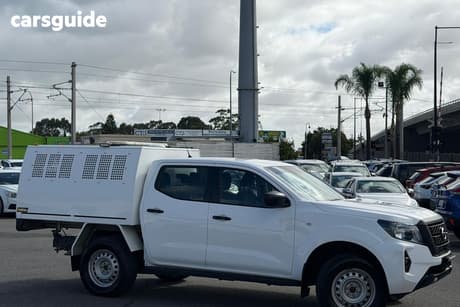 White 2022 Nissan Navara Dual Cab Pick-up Sl (4X4)