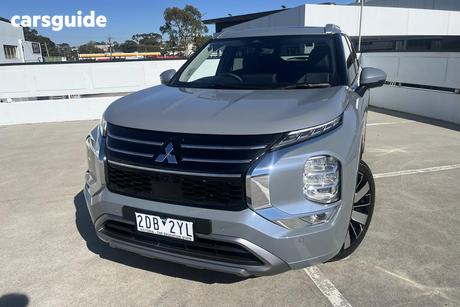 Grey 2025 Mitsubishi Outlander Wagon Exceed 5 Seat (Awd)