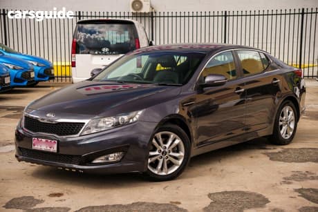 Grey 2013 Kia Optima Sedan Si
