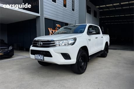 White 2016 Toyota Hilux Dual Cab Utility Sr (4X4)