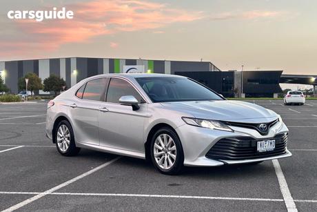 Silver 2018 Toyota Camry Sedan Ascent