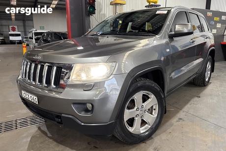 Grey 2011 Jeep Grand Cherokee Wagon Laredo (4X4)