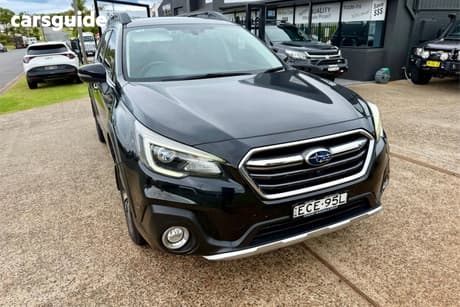 Black 2018 Subaru Outback Wagon 2.5I Premium