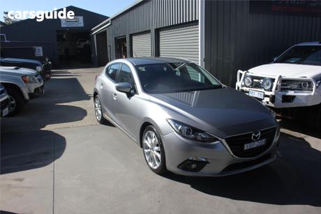 Silver 2014 Mazda 3 Hatchback Sp25