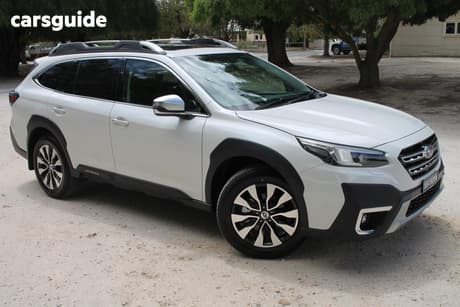 White 2024 Subaru Outback Wagon Awd Touring