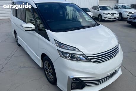 White 2016 Nissan Serena SUV HYBRID