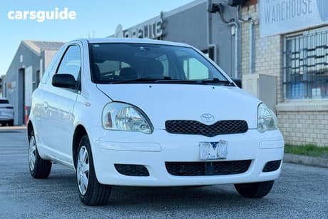 White 2004 Toyota Echo Hatchback