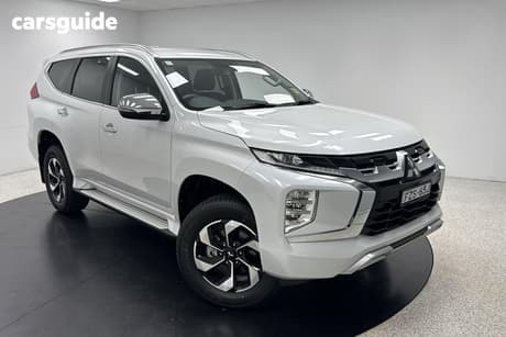 White 2025 Mitsubishi Pajero Sport Wagon Gls (4Wd) 7 Seat
