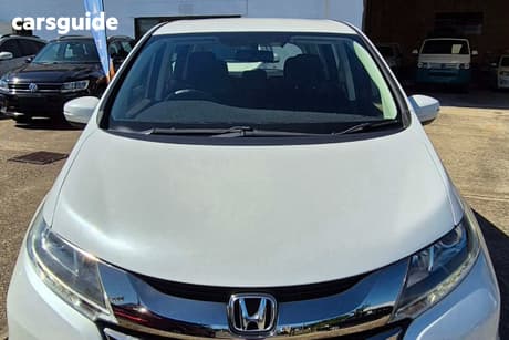 White 2017 Honda Odyssey Wagon Vti