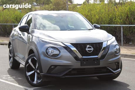 Grey 2023 Nissan Juke Hatchback St-L