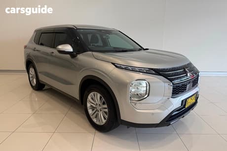 Silver 2022 Mitsubishi Outlander Wagon Es 5 Seat (2Wd)