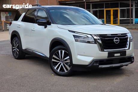 White 2024 Nissan Pathfinder Wagon Ti-L (4Wd)