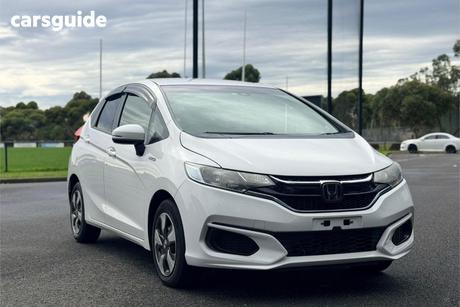 White 2018 Honda Fit Hatch F