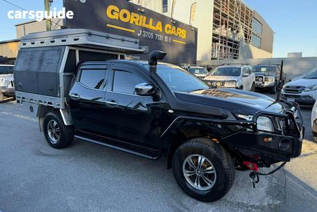 Black 2015 Nissan Navara Dual Cab Pick-up Rx (4X4)