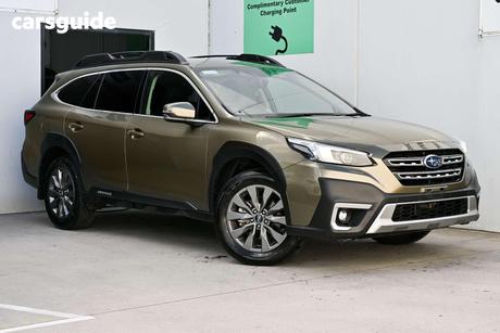 Green 2024 Subaru Outback Wagon Awd
